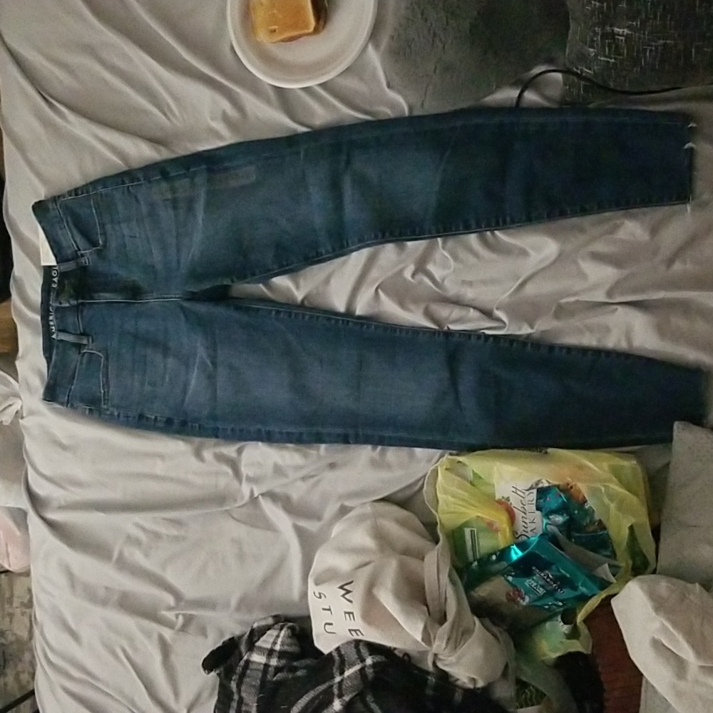 NWT Women's American Eagle curvy jegging style Jeans